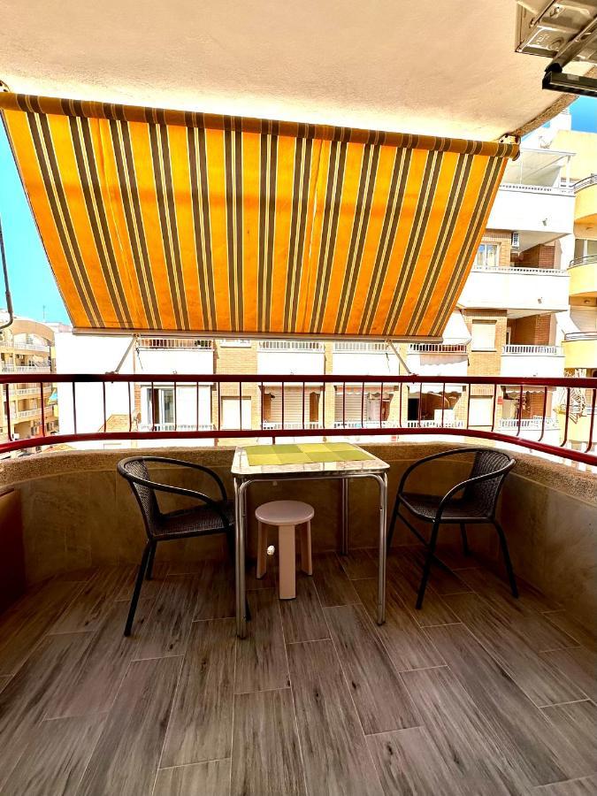Studio Monserrate H Торевиеха Екстериор снимка